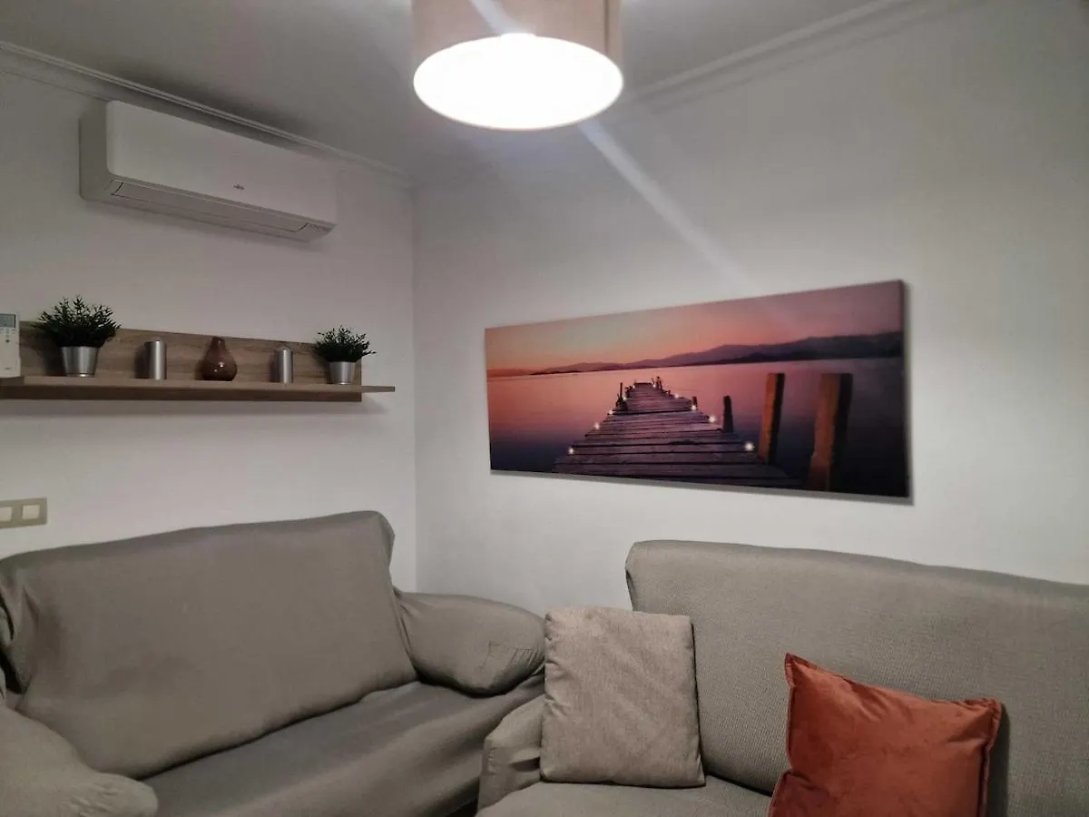 Apartment Centrally Located Penthouse With A Pool And Close To Everything A103 Fuengirola